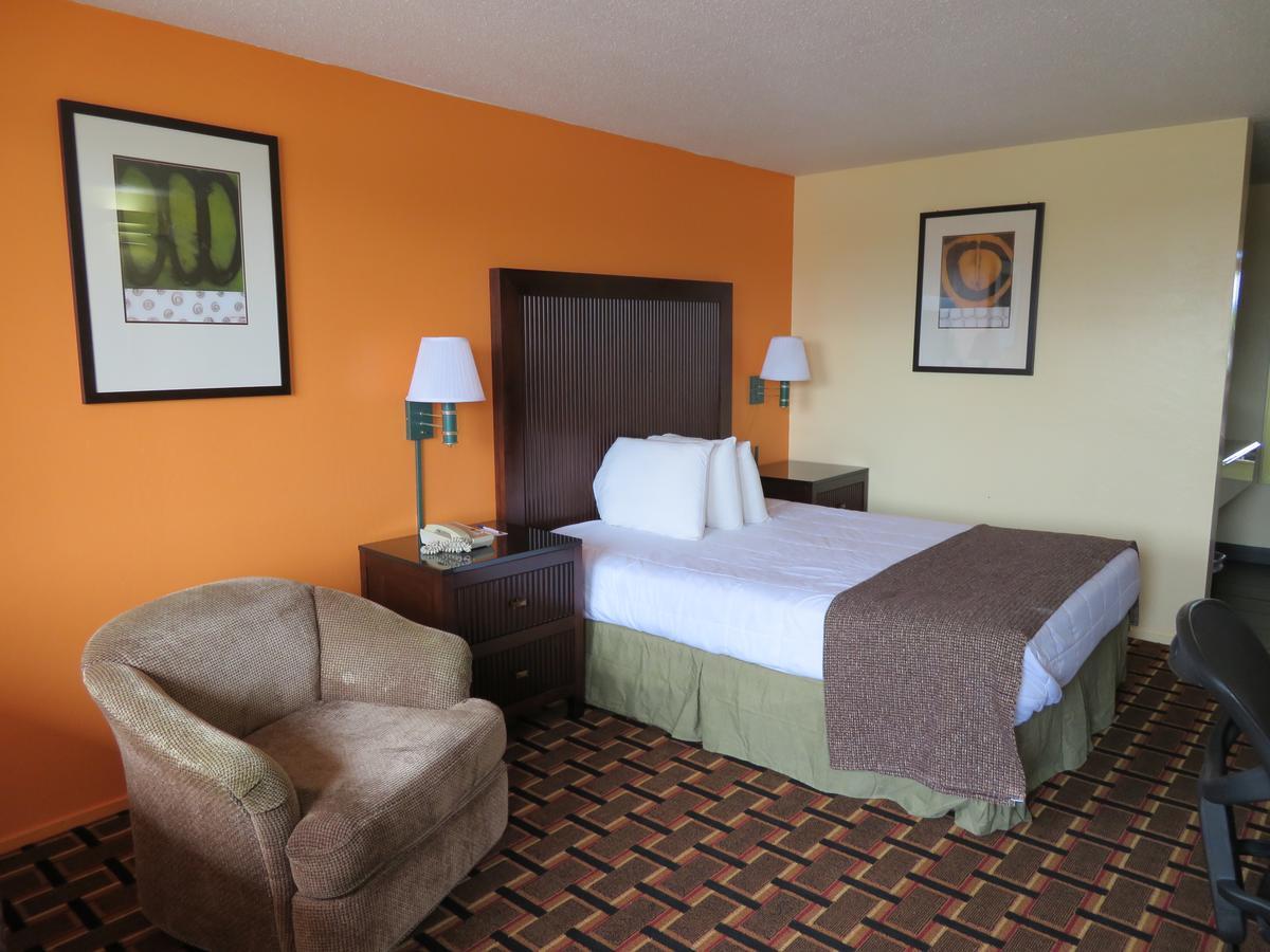 Royal Crest Motel Медфорд Экстерьер фото