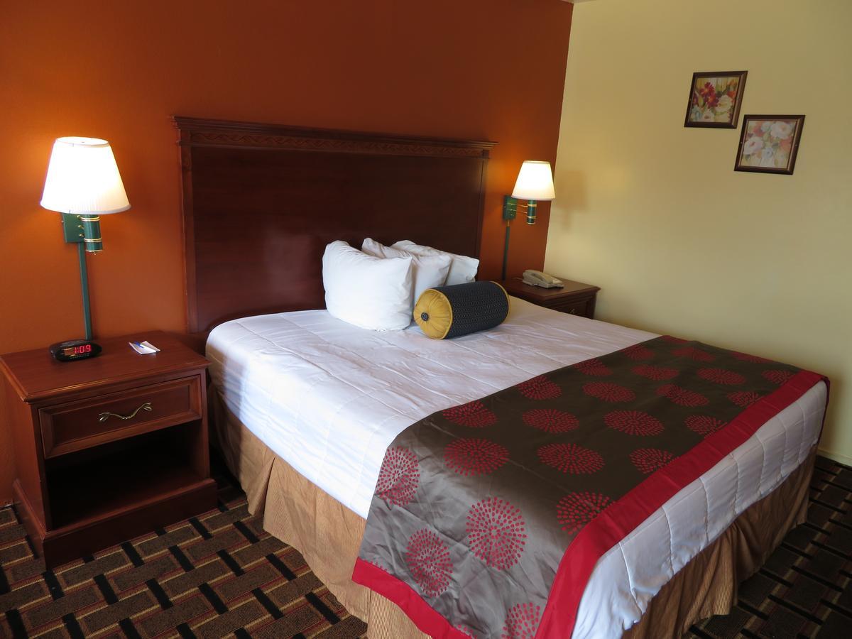 Royal Crest Motel Медфорд Экстерьер фото